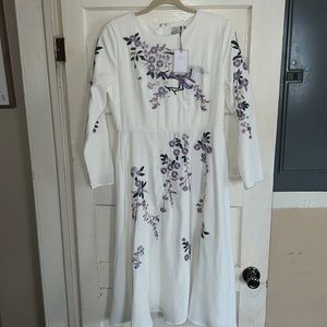 Dainty Jewell’s dress